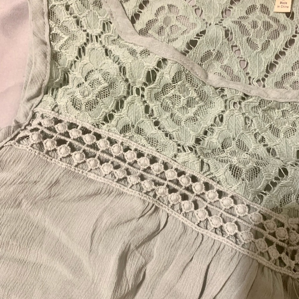 Blouse - Picture 3 of 4